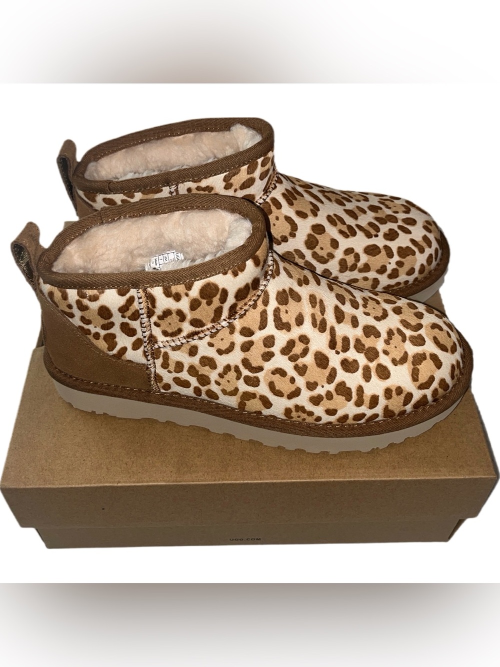 UGG Classic Ultra Animal Print Mini Plains - Picture 4 of 7